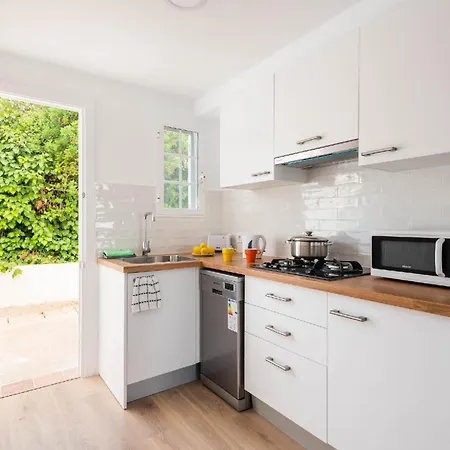 Ferienwohnung Fuer 4 Personen Ca 51 Qm In Arenal D'en Castell, Menorca Nordkueste Von Menorca Apartment Arenal d'en Castell