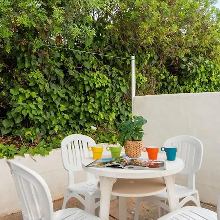 Ferienwohnung Fuer 4 Personen Ca 51 Qm In Arenal D'en Castell, Menorca Nordkueste Von Menorca *